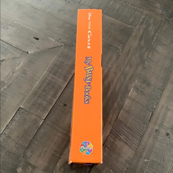 🚫SOLD❌Disney Cars2 busy book w/12 figurine cars - Picture 3 of 9